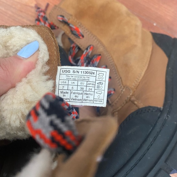 Boots Ugg - Picture 3 of 4